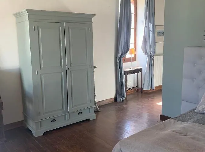 فيلة Domaine Manon